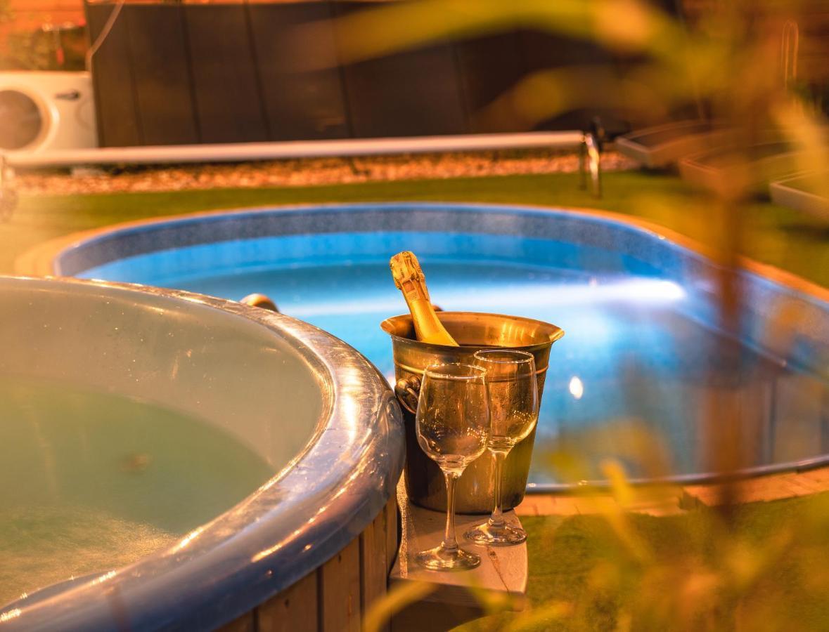 Domek Inosasino Z Basenem I Sauna Ngoại thất bức ảnh